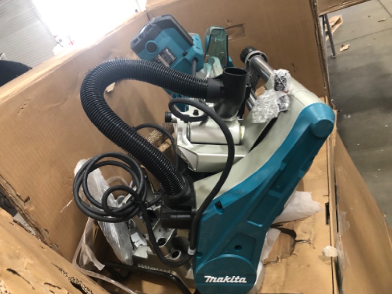 Photo 6 of "Makita LS1019L 10-Inch 15-Amp Dual-Bevel Sliding Compound Miter Saw W/ Laser"
