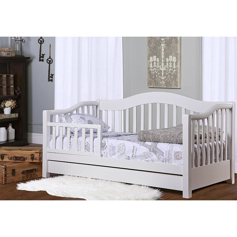 Photo 1 of Dream On Me Toddler Day Bed in White, Greenguard Gold Certified
