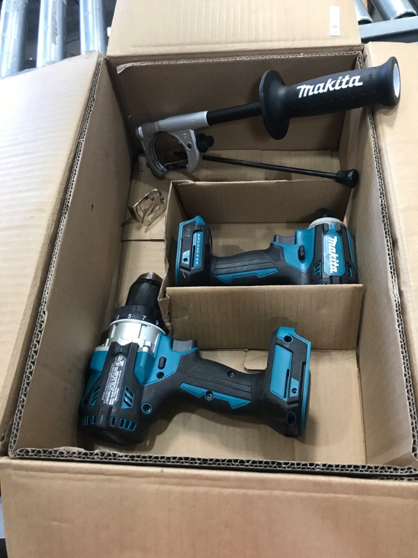 Photo 2 of "Makita XT288T 18V LXT Li-Ion Brushless Cordless Drill/Driver Combo Kit"
