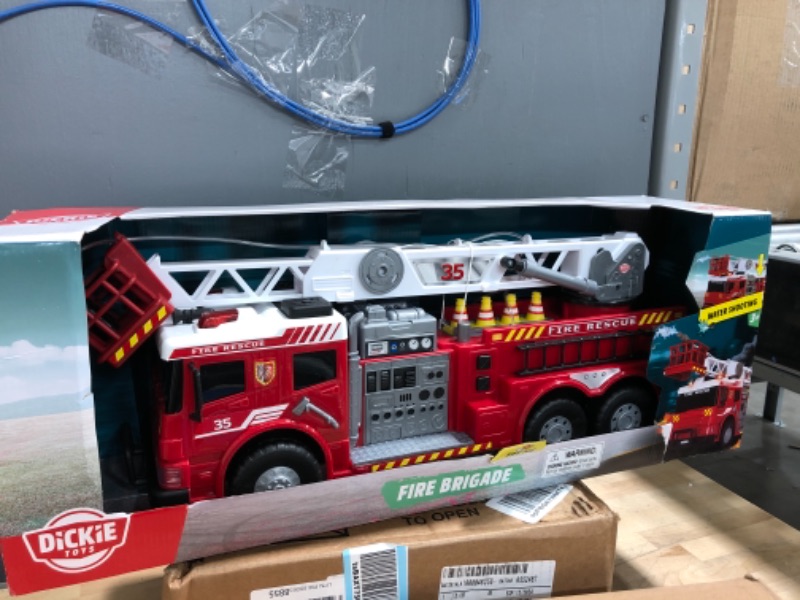 Photo 2 of Dickie Toys 24" Light and Sound Fire Brigade Vehicle (With Working Pump)
