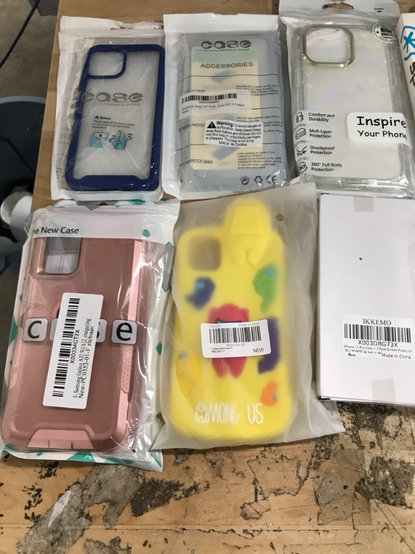 Photo 1 of MISCELLANEOUS BUNDLE OF ASSORTED PHONE CASES AND OTHER ELECTRICAL GOODS