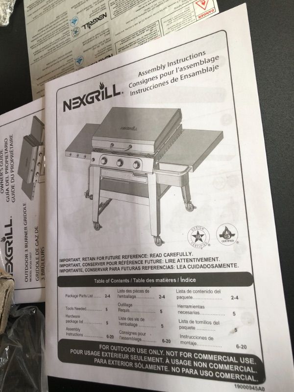 Photo 3 of *DAMAGED* Nexgrill Daytona 3-Burner 30 in. Propane Gas Griddle in Black with Lid
