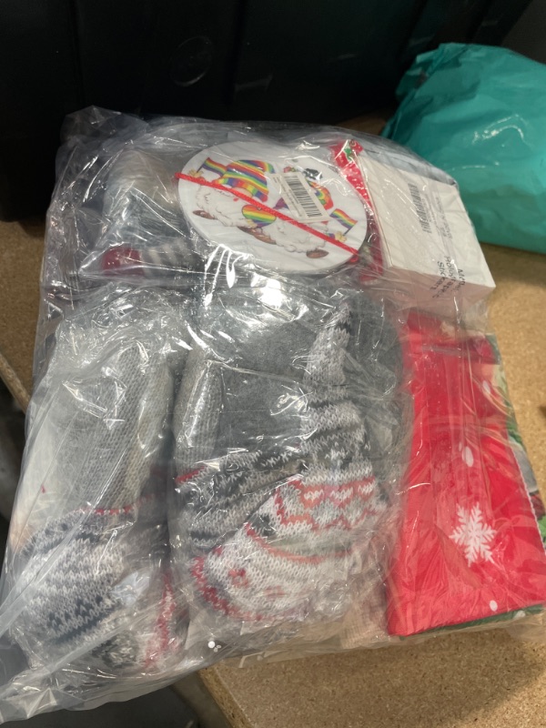 Photo 1 of NONREFUNDABLE- SOLD AS IS-HOLIDAY BUNDLE HOLIDAY DECORATIONS