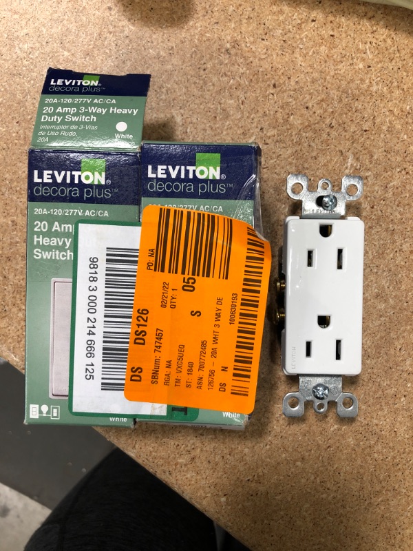 Photo 2 of 2PCK-Leviton
Decora Plus 20 Amp 3-Way Switch, White