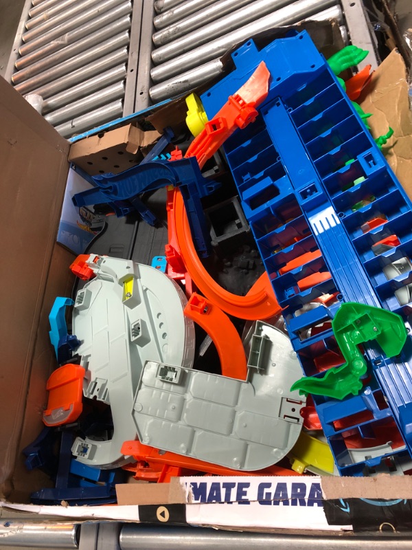 Photo 2 of **MISSING PARTS**Hot Wheels City Robo T-Rex Ultimate Garage, Multi-level Multi-Play Mode, Stores 100 Plus 1:64 Scale Cars, Gift Idea for Kids 3 and Older
