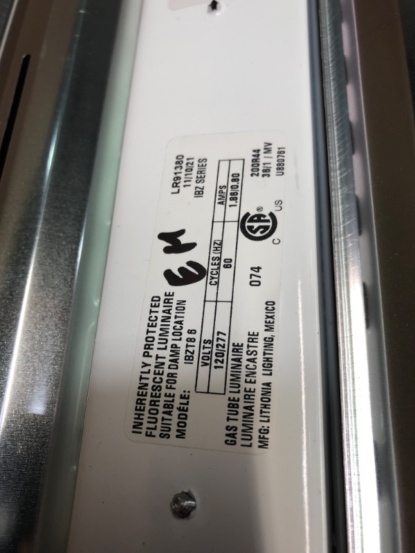 Photo 1 of Lithonia Lighting 6-Light High Bay Light Quick Easy Wiring IBZT8 6 Brand NEW
