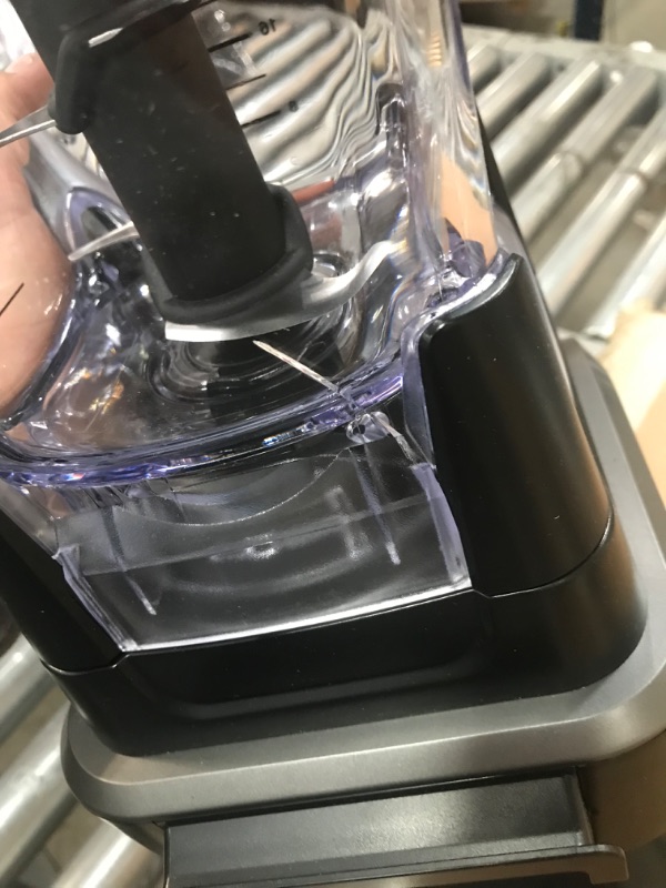 Photo 1 of DAMAGED Ninja Professional Blender 1000W BL610

