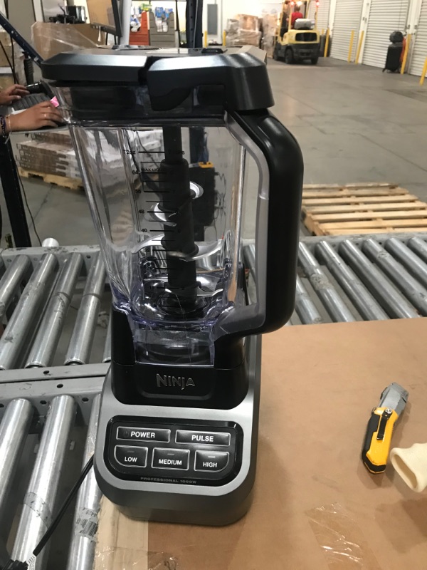 Photo 5 of DAMAGED Ninja Professional Blender 1000W BL610

