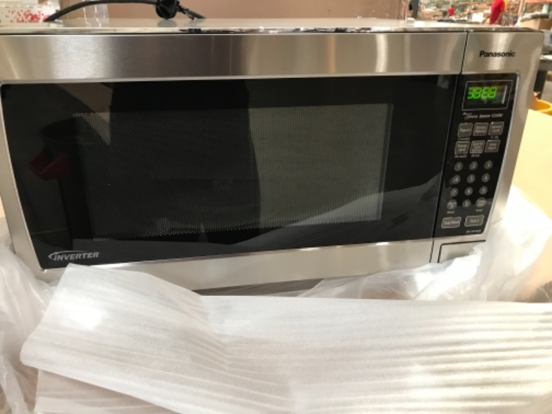 Photo 12 of Panasonic Microwave Oven NN-SN766S Stainless Steel Countertop/Built-In with Inverter Technology and Genius Sensor, 1.6 Cubic Foot, 1250W
