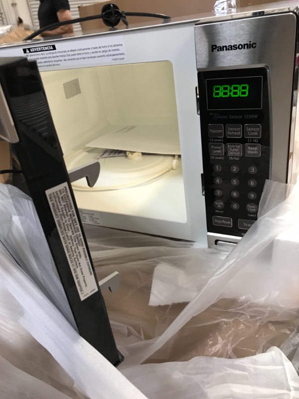 Photo 10 of Panasonic Microwave Oven NN-SN766S Stainless Steel Countertop/Built-In with Inverter Technology and Genius Sensor, 1.6 Cubic Foot, 1250W
