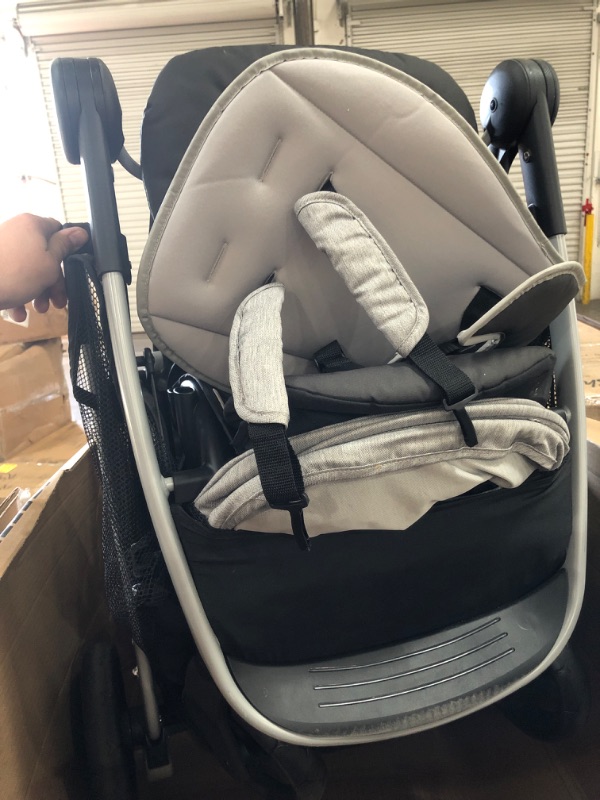 Photo 3 of Modes™ Duo Stroller