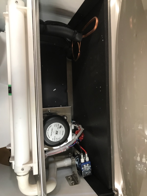 Photo 5 of *DAMAGE TO UNIT* VEVOR 110V Commercial Ice Maker 80-90LBS/24H with 33LBS Bin, Full Heavy Duty Stainless Steel Construction, Automatic Operation, Clear Cube for Home Bar, Include Water Filter, Scoop, Connection Hose
