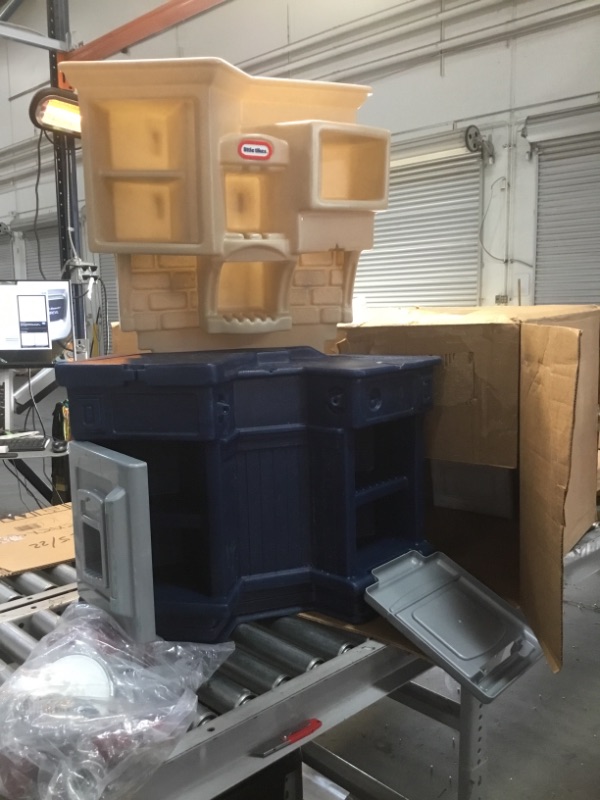 Photo 1 of GENERAL POST MISSING PARTS
TODDLER PLAY KITCHEN.