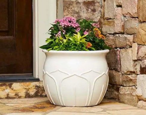 Photo 1 of Atkinson 13.8 in. Dia x 11.4 in. White Ceramic Planter