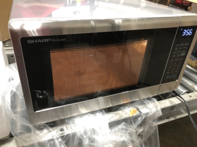 Photo 5 of (7,8,9 DONT INITIALLY WORK; SCRATCHED)
1.1 Cu. Ft. 1000W Sharp Stainless Steel Smart Carousel Countertop Microwave Oven (SMC1139FS) (207)
