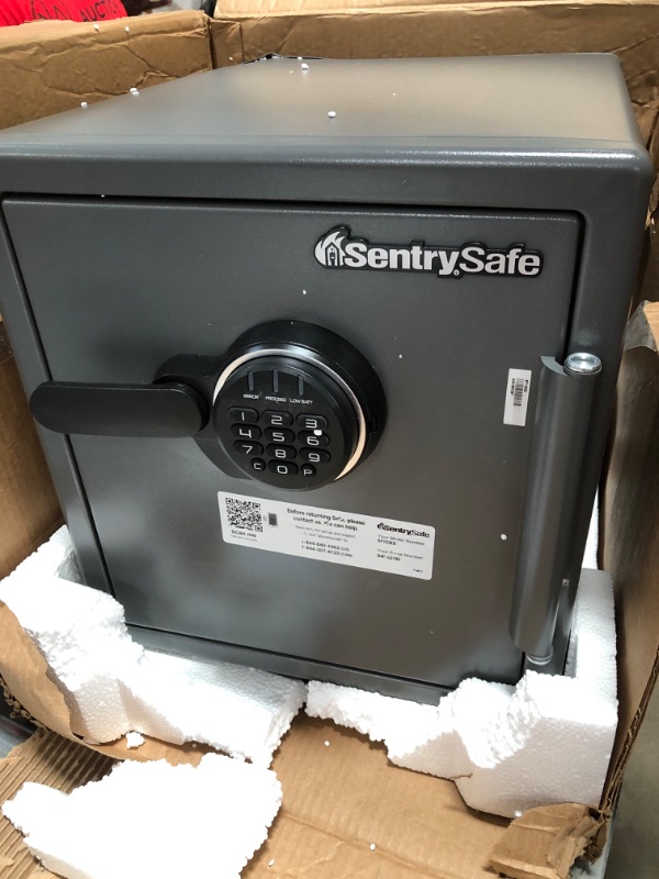 Photo 4 of (DENTED CORNER)
SentrySafe SF123ES Fireproof Safe with Digital Keypad 1.23 Cubic Feet, Black
