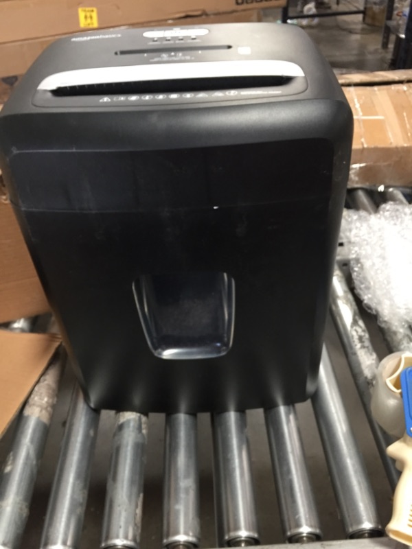 Photo 2 of Amazon Basics 12 Sheet Micro-Cut Paper,Credit card and CD Shredder for Office/Home
***USED***MINOR COSMETIC DAMAGE***