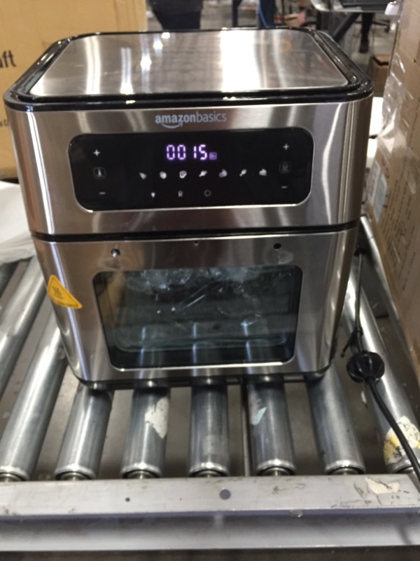 Photo 3 of Amazon Basics 1500 Watt Large Capacity Air Oven With Accessories *** DAMAGED***USED***