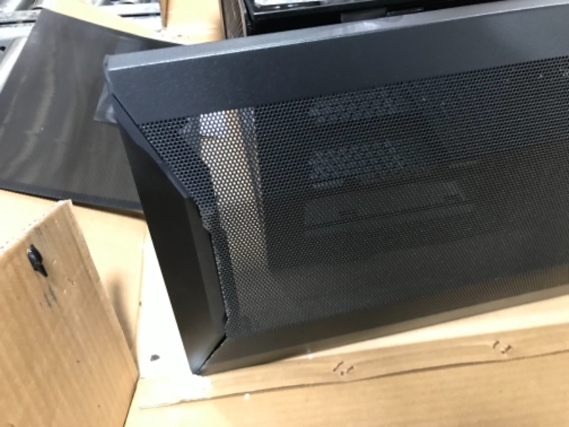 Photo 5 of Lian Li LANCOOL II MESH RGB Mid-Tower - Case Black with Type-C - LAN2MRX.50 *** USED*** MINOR DAMAGE***