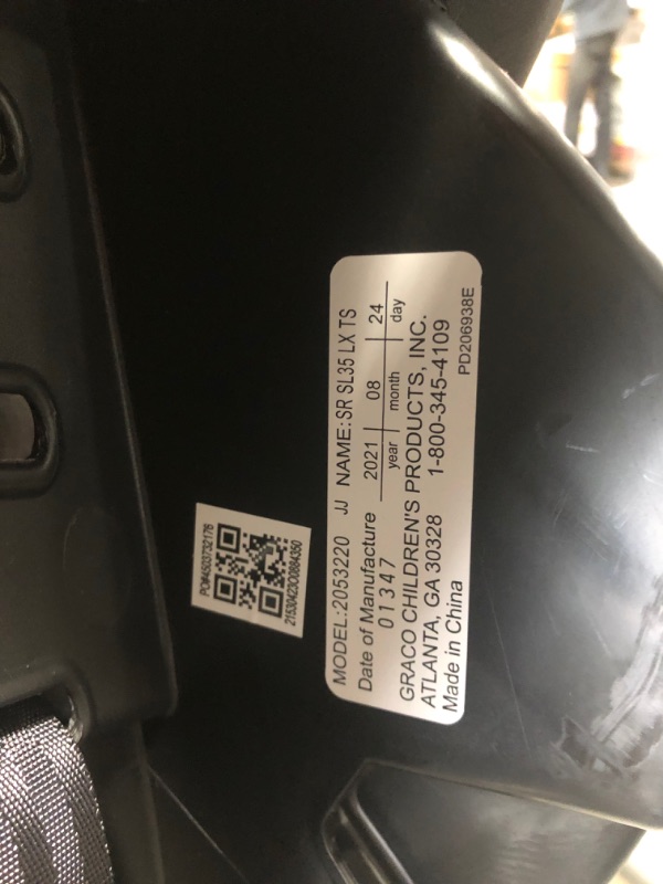 Photo 4 of Graco SnugRide SnugLock 35 LX Infant Car Seat, Baby Car Seat Featuring TrueShield Side Impact Technology
