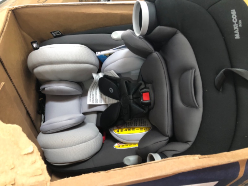 Photo 2 of Maxi-Cosi Pria All-in-One Convertible Car Seat

