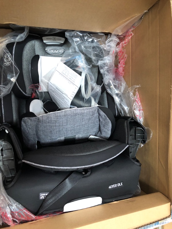 Photo 2 of Graco 4Ever DLX 4-in-1 Convertible Car Seat, Fairmont
