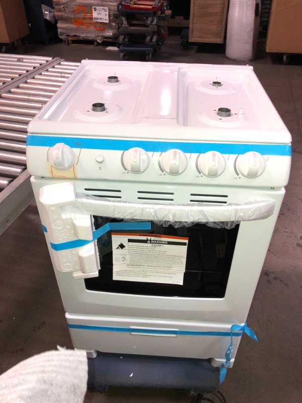 Photo 2 of Summit Appliance 24 in. 2.9 cu. ft. Gas Range in White