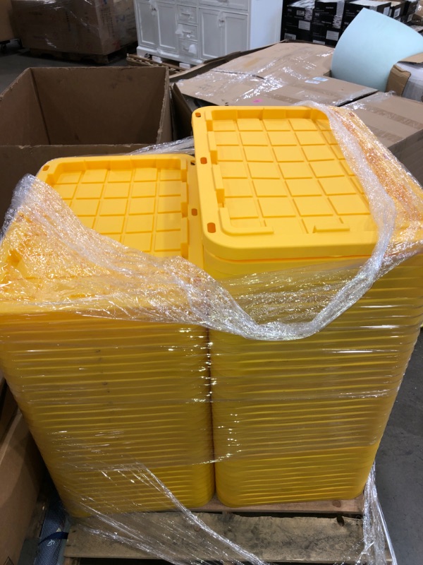 Photo 5 of ****LIDS ONLY***Pallet of 67 pcs -Plastics LC Commander 20.75-in x 30.625-in Yellow Standard Snap Plastic Lid
***SOLO TAPAS***