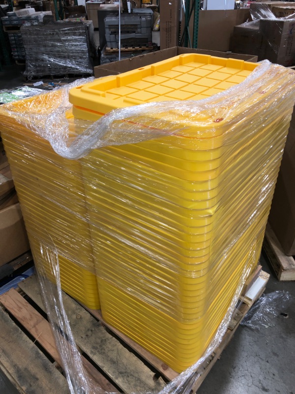 Photo 4 of ****LIDS ONLY***Pallet of 67 pcs -Plastics LC Commander 20.75-in x 30.625-in Yellow Standard Snap Plastic Lid
***SOLO TAPAS***