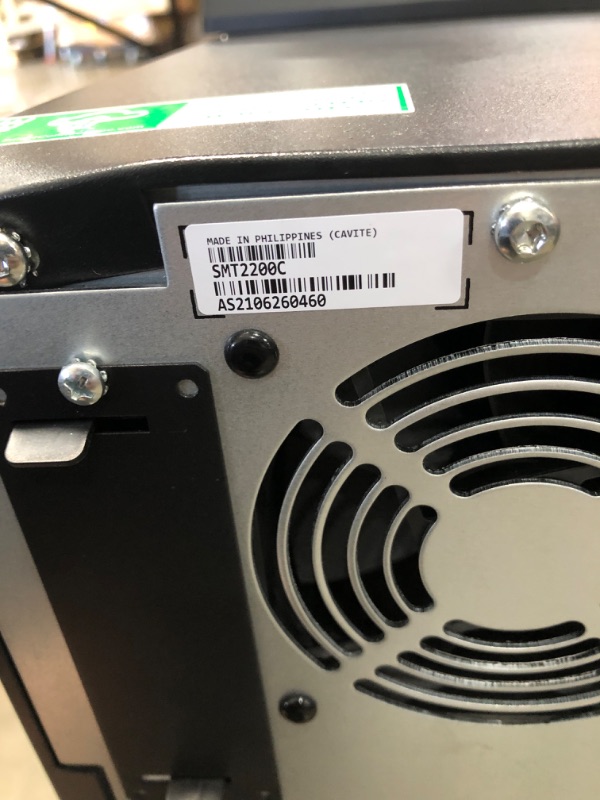 Photo 2 of **MINOR DAMAGE**UNABLE TO TEST** APC Smart-UPS 750VA UPS Battery Backup with Pure Sine Wave Output (SMT750) (Not sold in Vermont)
