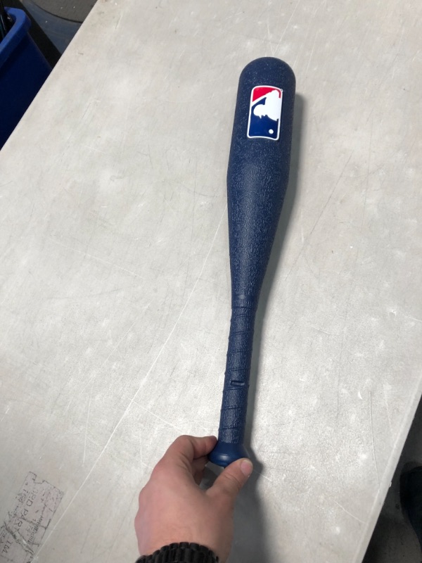 Photo 1 of blue 21"  plastic baseball bat with MLB logo 