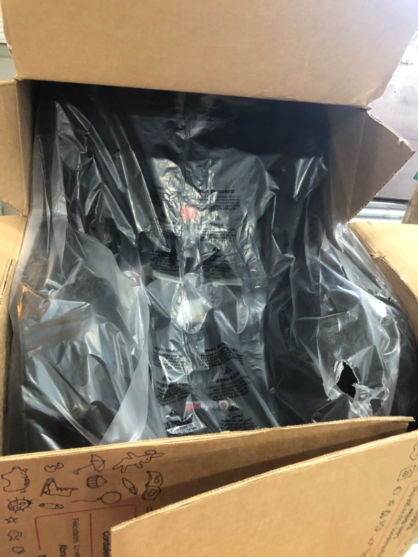 Photo 2 of ***FACTORY PACKAGED *** Britax Boulevard ClickTight Convertible Car Seat, Circa
