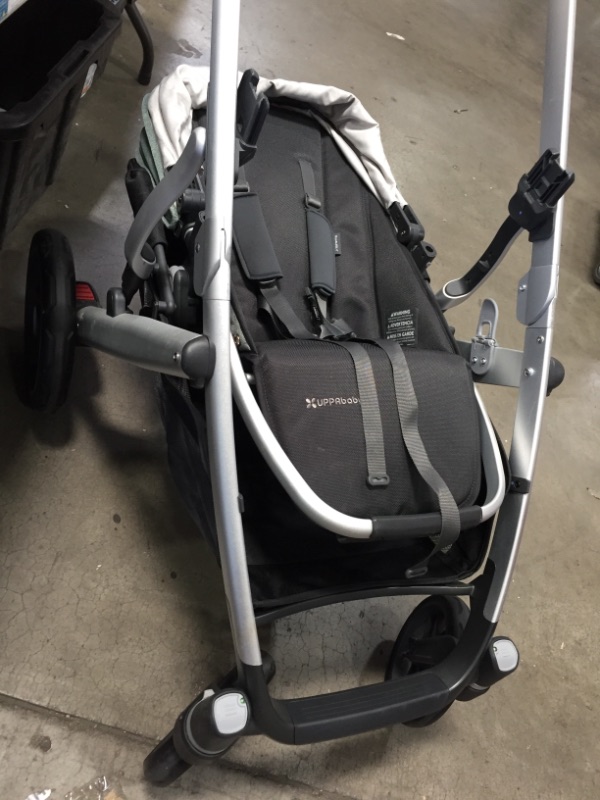 Photo 1 of **MISSING PARTS** UPPAbaby VISTA V2 Stroller - EMMETT (green melange/silver/saddle leather)
