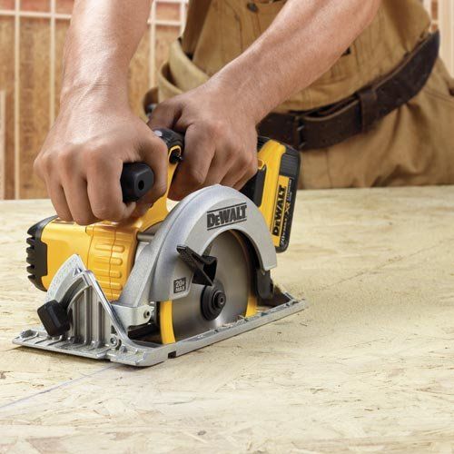 Photo 1 of DEWALT 20-Volt Max 6-1/2-in Cordless Circular Saw with Brake and Magnesium Shoe (Bare Tool Only)
