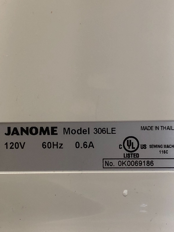 Photo 3 of Janome 2212 Sewing Machine
