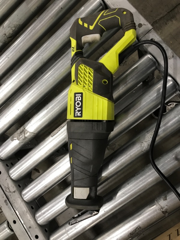 Photo 2 of RYOBI RJ186V 12 Amp Reciprocating Saw
