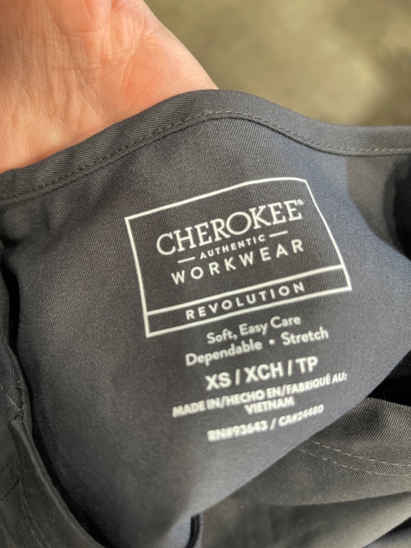 Photo 2 of cherokee authentic workwear scrub GREY XS