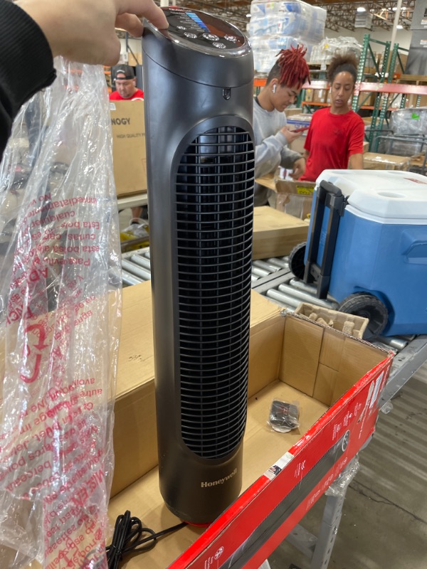Photo 3 of ***PARTS ONLY*** Honeywell Quietset 8-Speed Whole-Room Tower Fan, 10w X 40h, Black HYF290B
