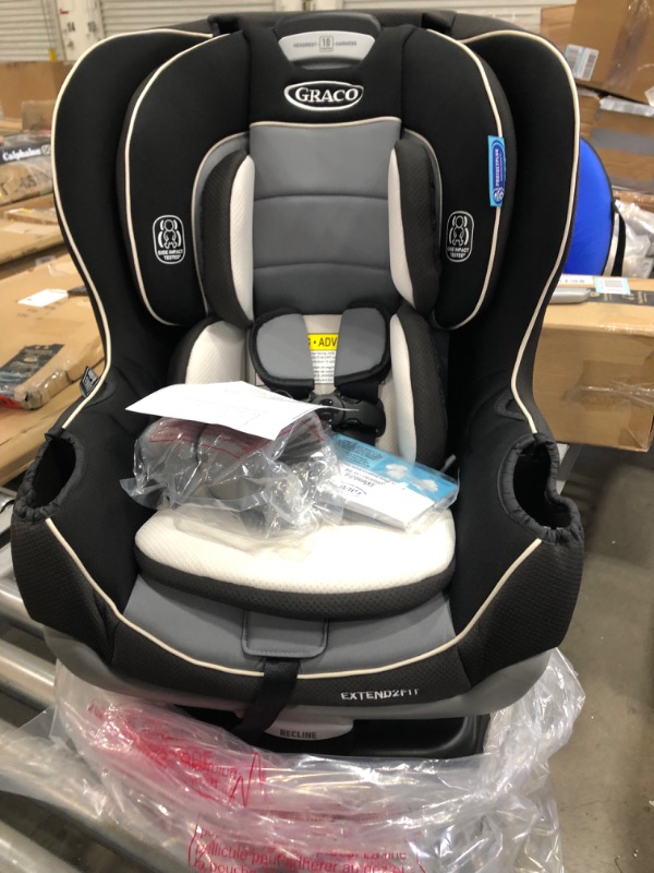 Photo 2 of Graco Extend2Fit 3 in 1 Car Seat, Ride Rear Facing Longer, Garner, 21.56 pounds