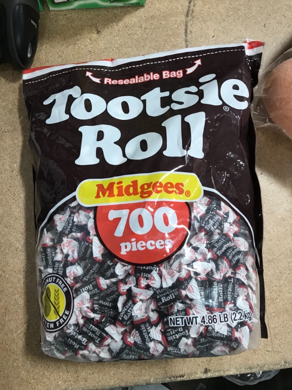 Photo 1 of BUNDLE Tootsie Roll, Midgees Candy, 4.86 Lbs, 700 Ct
AND, 4 Pcs Large Hanging Easter Egg Ornaments Decorative Pastel Sugared Easter Eggs with Bows Hanging Easter Tree Ornaments for Easter Tree Wreath Spring Home Indoor Decor Party Favor Gift Basket Filler