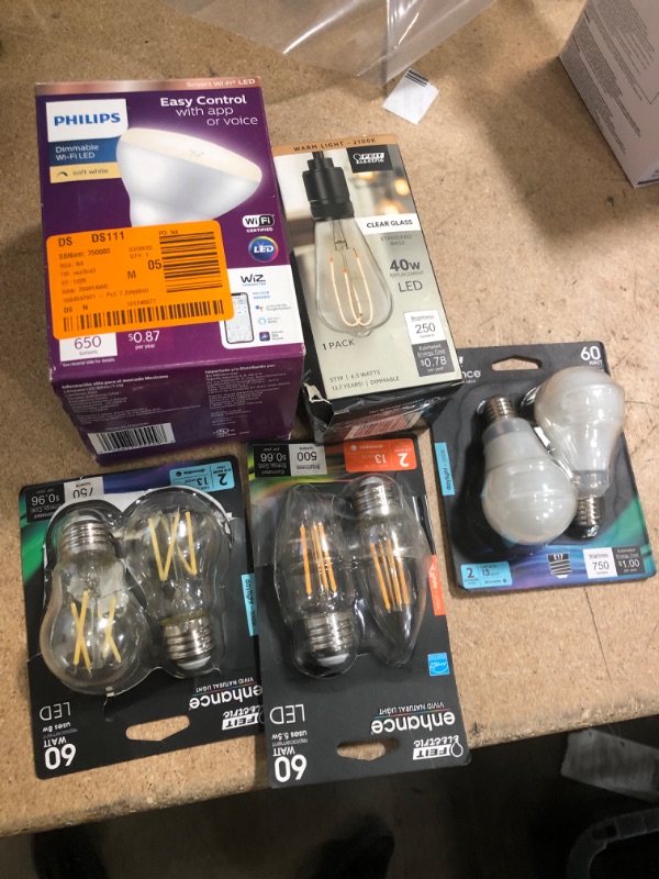 Photo 1 of **NO REFUNDS/RETURNS **- Bundle of assorted light bulbs*