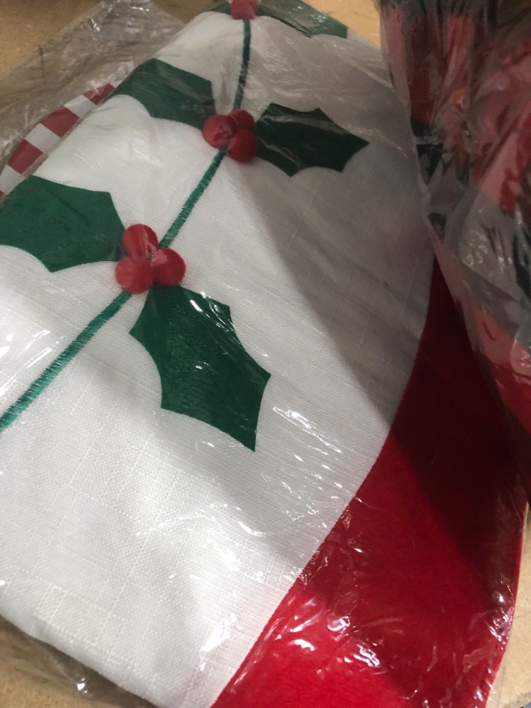 Photo 3 of ** NON REFUNDABLE ** BAG OF SORTED CHRISTMAS HOLIDAY GOODS 
NON REFUNDABLE 