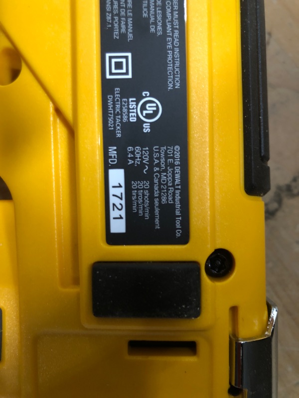 Photo 3 of **DOESNT POWER ON ** DEWALT 5-in-1 Multi-Tacker and Brad Nailer