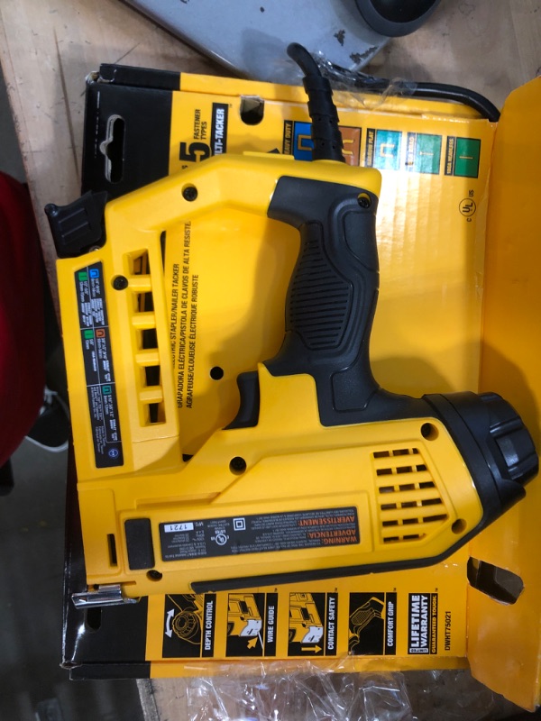 Photo 3 of 5-in-1 Multi-Tacker and Brad Nailer



