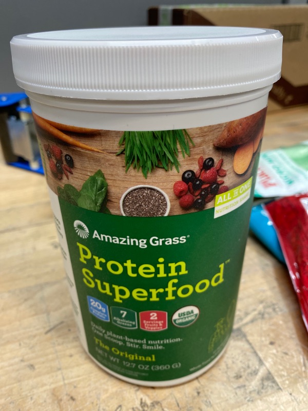 Photo 1 of EXPIRES OCT2022 **NOT REFUNDABLE** Amazing Grass Protein Superfood: Vegan Protein Powder, All in One Nutrition Shake, Unflavored, 12 Servings (Old Version)
