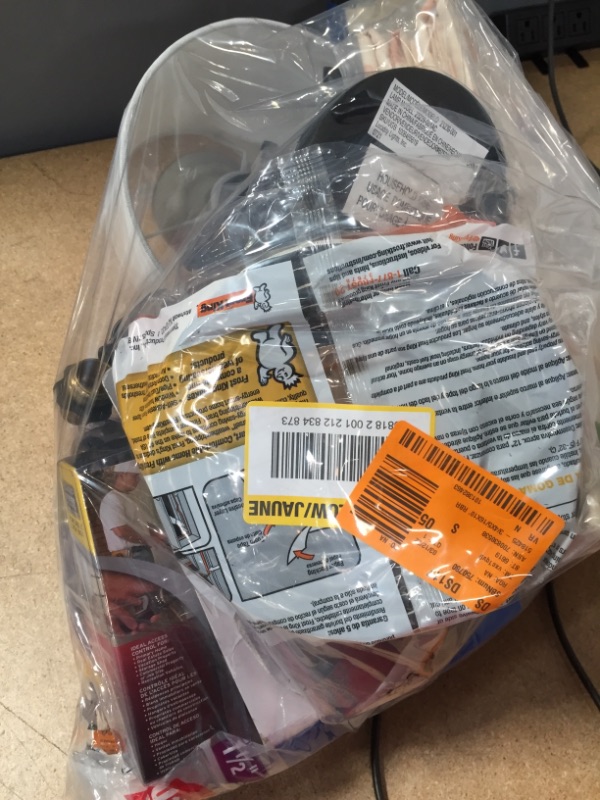 Photo 2 of **NON REFUNDABLE** BUNDLE OF MISC HOME DEPOT ITEMS 