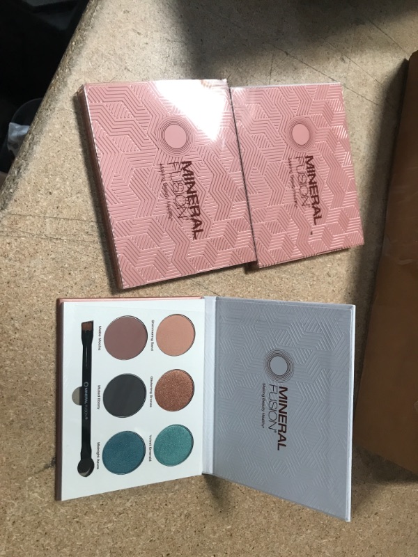 Photo 2 of **SET OF 3**
Mineral Fusion, Limited Edition Velvet Eye Shadow Palette, Multi Colors
