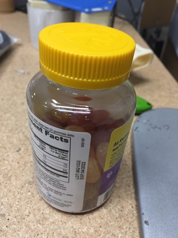 Photo 1 of EXP:04/2022 **SOLD AS IS, NON-REFUNDABLE**
Renew Life Kids Probiotic - Ultimate Flora Kids Probiotic Gummies Probiotic Supplement- Dairy & Soy Free - 3 Billion CFU - Fruit Flavor, 60 Chewable Gummies