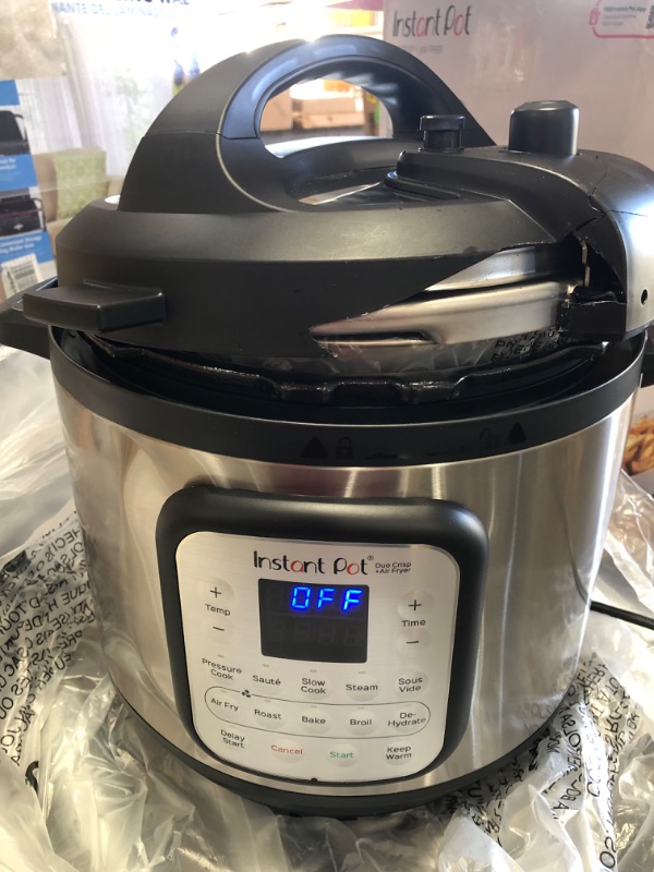 Photo 2 of ***OPEN BOX*** , ***DAMAGED***
Instant Pot Duo Crisp + Air Fryer Combo 8QT
