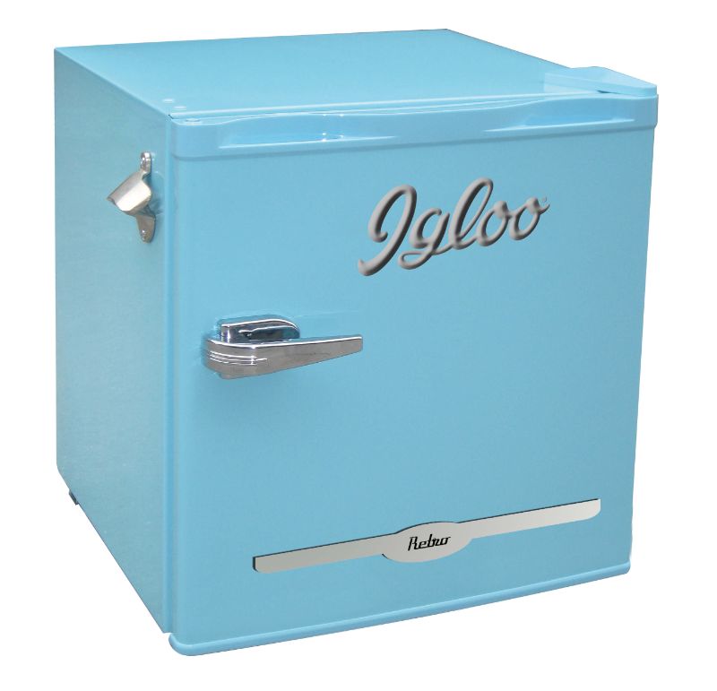Photo 1 of (STOCK PHOTO INACCURATELY REFLECTS ACTUAL PRODUCT) 
igloo fr176-blue 1.6cu.ft